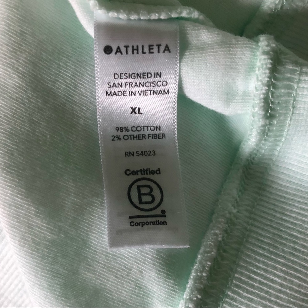 HP 🖤 NWT Athleta Sundown Tie Dye Sweatshirt - Picture 12 of 12